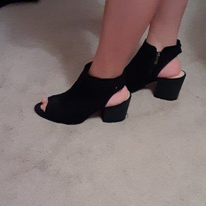 Vince Camuto Black Nubuck Leather Sandals/Shooties